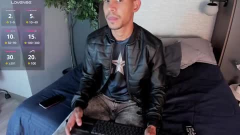 Dereck Myers online show from February 16, 7:49 pm