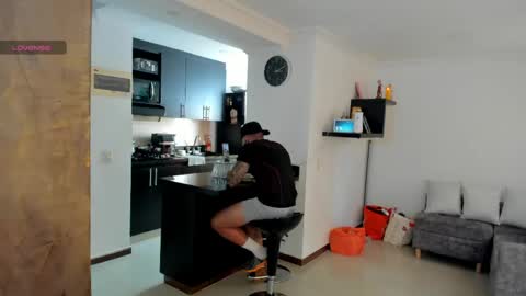 dereckgreen online show from April 16, 8:09 pm