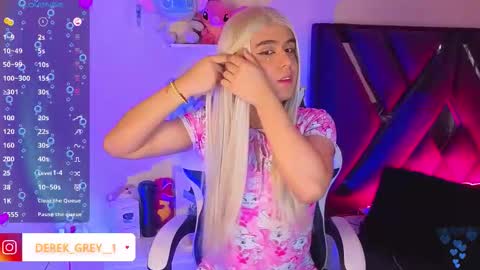 Derek independent online show from October 10, 5:30 pm