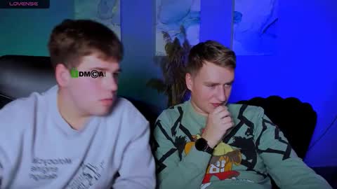 derek_hawk_ online show from December 5, 10:14 am