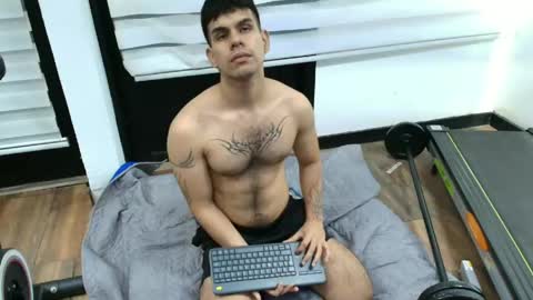 derek_voss online show from April 30, 5:40 pm