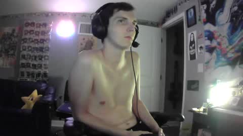 Snapshot of derekdings chatting on December 31, 6:37 am derekdings online show from December 31, 6:37 am