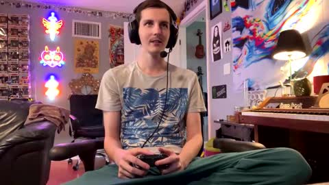 Snapshot of derekdings chatting on September 29, 6:40 pm derekdings online show from September 29, 6:40 pm