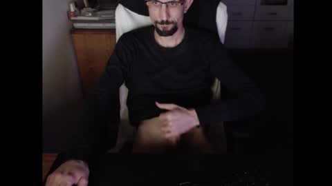 dermattes online show from February 1, 1:41 pm