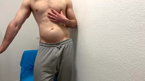 Tom online show from February 17, 2:38 pm