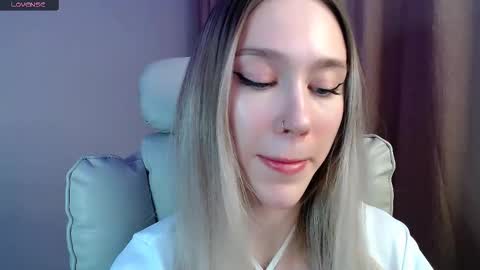 Ari online show from March 5, 7:01 pm