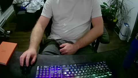 desdisdes online show from September 28, 1:47 am