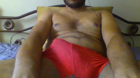 Snapshot of desidaddy_629 chatting on October 21, 7:13 am Daddy online show from October 21, 7:13 am