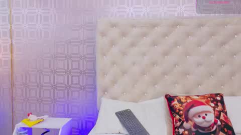 Sara Desire online show from November 25, 12:15 pm