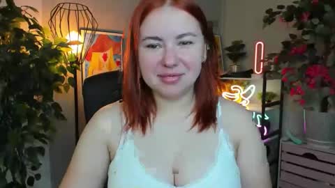 LAYLA online show from October 6, 6:42 am