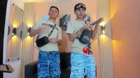 desiresofolympus_ online show from March 29, 8:10 pm