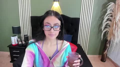 Snapshot of desiring__angel chatting on February 12, 10:56 am Desiring Angel online show from February 12, 10:56 am