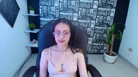 Desiring Angel online show from November 17, 6:16 am