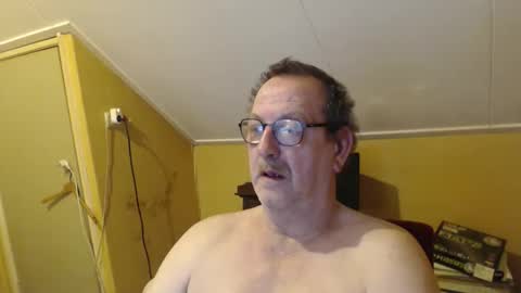 destelp online show from November 29, 11:34 pm