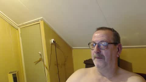 destelp online show from December 19, 7:09 pm