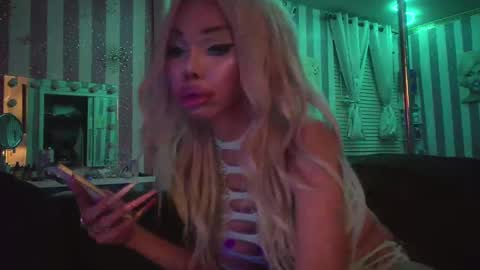 IMMACULATE BEAUTY online show from September 18, 8:51 am