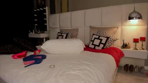 Devil bb online show from February 1, 8:00 am