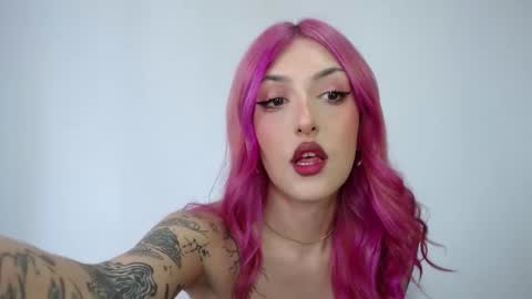 Angel Boo and Adrian online show from November 20, 7:00 pm