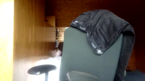 Snapshot of devil_dark_berlin chatting on December 21, 12:27 pm ooo  Devil Dark  ooo online show from December 21, 12:27 pm