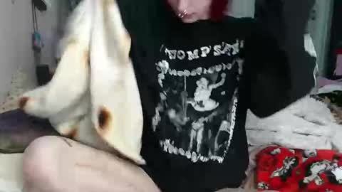 poutyangel online show from June 2, 11:07 pm