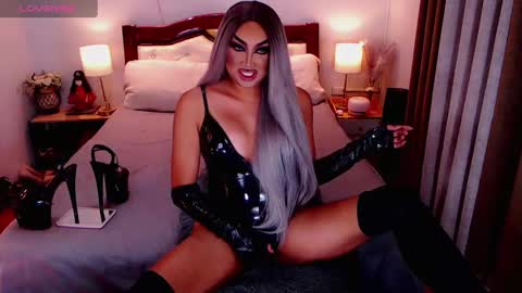 Snapshot of devilious_meranda chatting on March 4, 1:06 pm MISS MERANDA online show from March 4, 1:06 pm