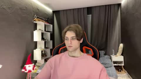 devilnut1 online show from November 29, 9:06 am