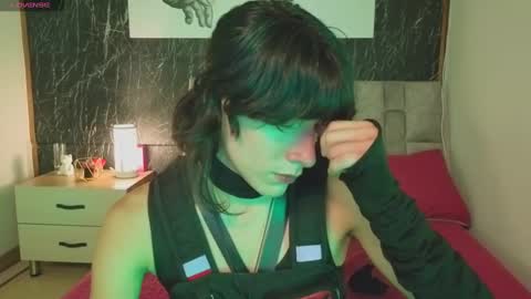 Snapshot of devils_cry_ chatting on September 28, 4:32 am Alex online show from September 28, 4:32 am