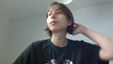 dewkiss online show from December 1, 1:31 pm