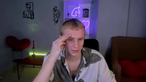 Dekster online show from December 17, 8:59 pm