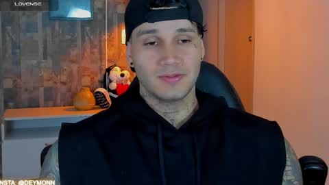 JULIAN online show from March 21, 11:30 pm