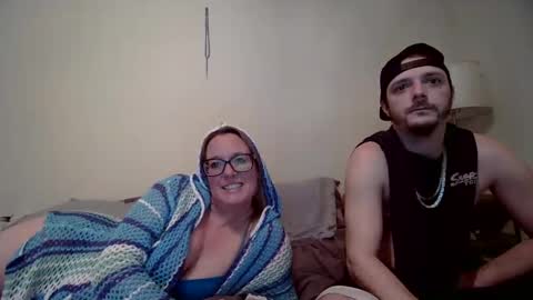 dharbison23 online show from November 19, 12:04 pm