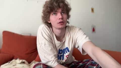 Di Alex online show from October 8, 8:42 am