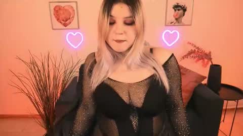 Dia online show from March 3, 8:11 pm