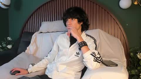 diamond_twink online show from July 18, 6:59 am