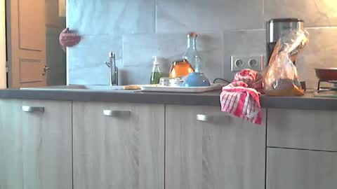 diams049 online show from November 8, 8:17 am