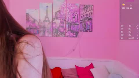 Snapshot of diana_loyd chatting on October 23, 4:30 pm Diana online show from October 23, 4:30 pm