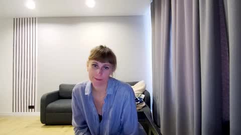 Snapshot of diana_meridor chatting on February 26, 7:12 am diana_meridor online show from February 26, 7:12 am