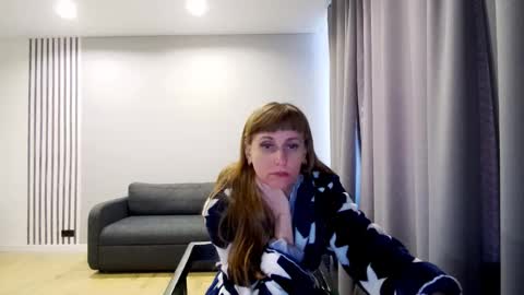 Snapshot of diana_meridor chatting on February 27, 7:41 am diana_meridor online show from February 27, 7:41 am
