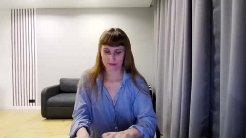 Snapshot of diana_meridor chatting on February 4, 9:52 pm diana_meridor online show from February 4, 9:52 pm