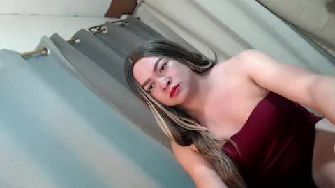 Dianne online show from February 4, 11:47 am