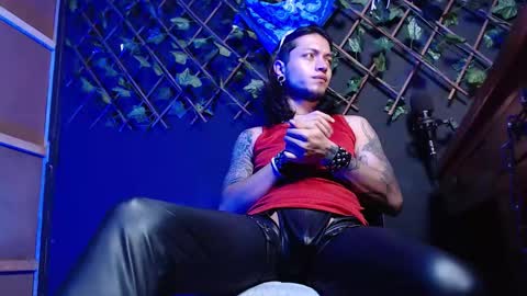 DICAPRIO online show from December 5, 5:39 am