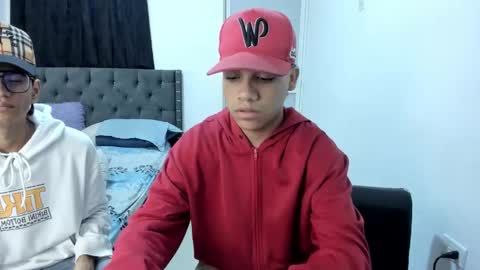 dick online show from November 25, 11:53 am