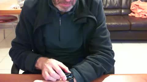 didonc from france..... online show from February 20, 5:37 pm