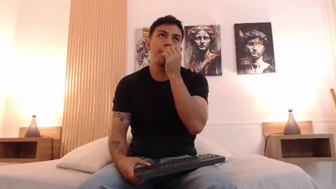 diego_salvatore online show from July 11, 7:39 pm