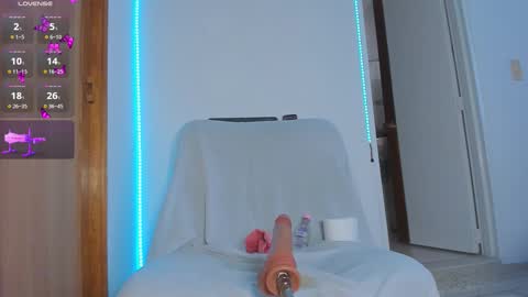 diiana_evil online show from December 1, 5:33 pm