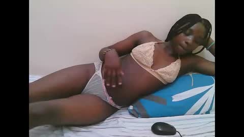 Dijah online show from December 3, 10:10 pm