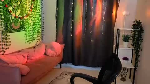 Dilara online show from June 5, 2:33 pm