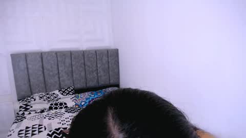 DINA online show from February 20, 4:25 pm