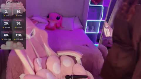 Dina online show from February 23, 2:03 am