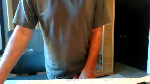 dinger524678 online show from October 31, 5:02 pm